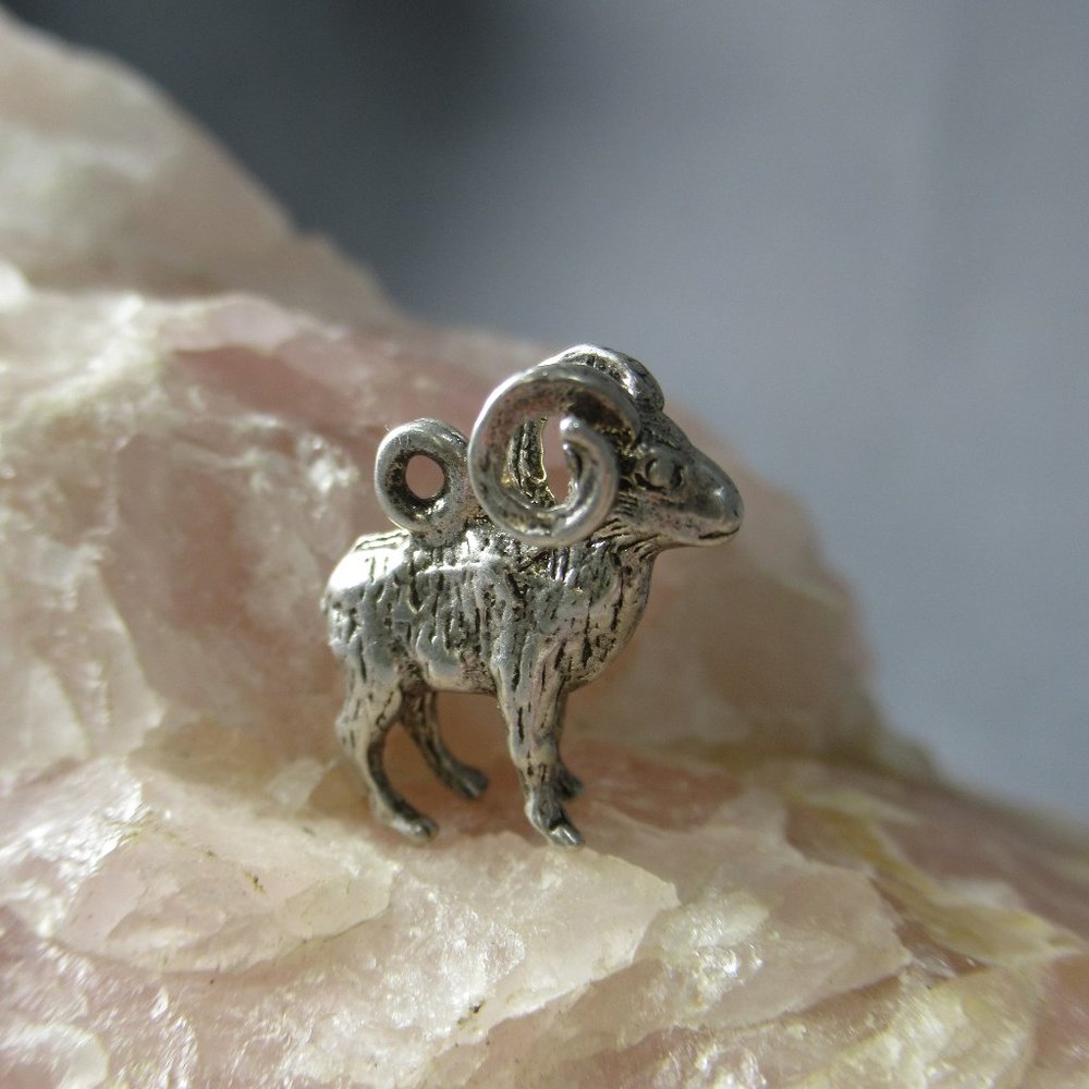 Bighorn Ram Charm Sterling Silver Bighorn Sheep 3D - Picture 1 of 7